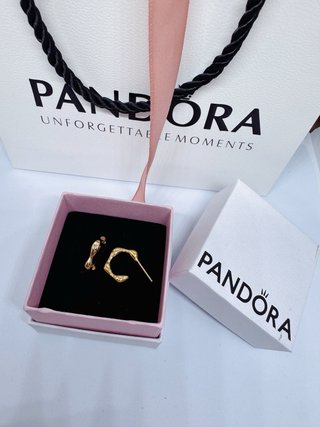 Pendientes Pandora Aro Abierto forma Orgánica