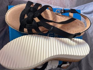 Sandalias MTNG negras y beige talla 39