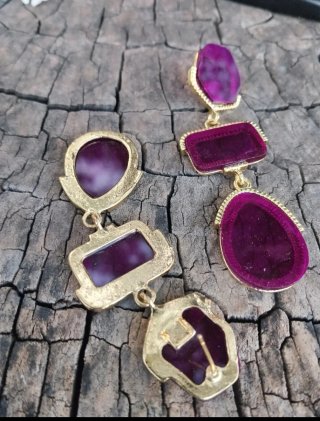 Pendientes largos piedras fucsia y morado