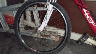 Bicicleta de montaña roja 26