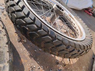 Juego de llantas Enduro / Marchas 21" y 18" (Derbi