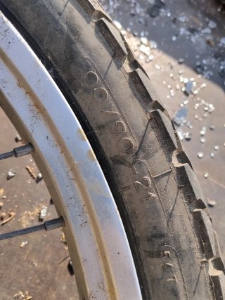 Juego de llantas Enduro / Marchas 21" y 18" (Derbi