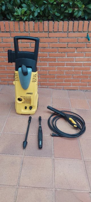 Karcher K4 - motor funciona pero tira el agua.