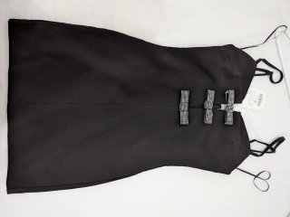 Vestido negro Zara con pedrería