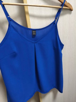 Blusa Shein tirantes gasa roja y azul S