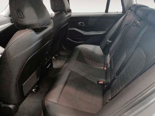 BMW Serie 3 318d Touring 110 kW (150 CV)