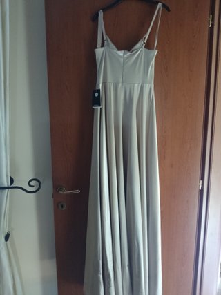 Vestito lungo oro con spacco
