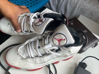 Zapatillas Jordan Talla 38 Negras y Blancas