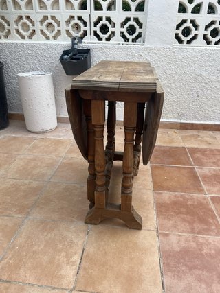 Mesa antigua vintage de madera