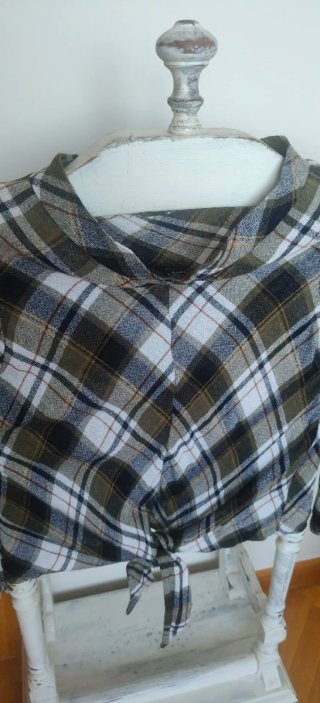 Blusa Zara Cuadros Talla M