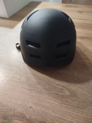 Casco Negro Automoness