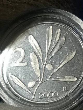 Moneta 2 lire Italia 2000
