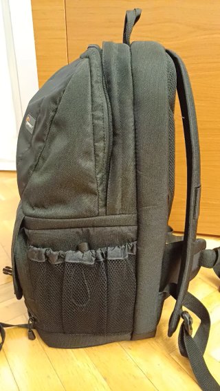 Mochila Lowepro Fastpack 250 negra para fotografía