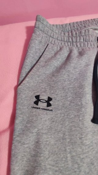 Pantalón chándal mujer Under Armour gris
