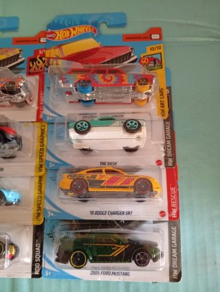Hot Wheels 12 autos colección