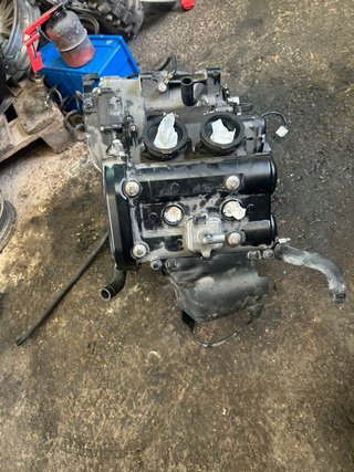 Motor Kawasaki Versys 650 (2016)