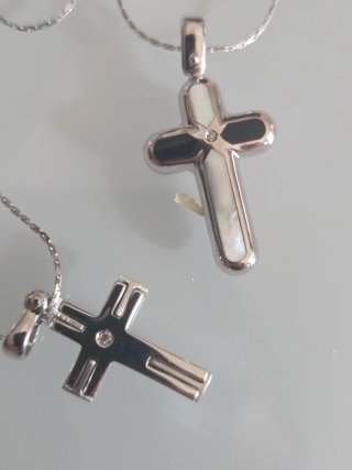 2 Collane Oro Bianco 18kt Crocifisso Brillanti