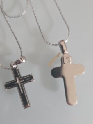 2 Collane Oro Bianco 18kt Crocifisso Brillanti