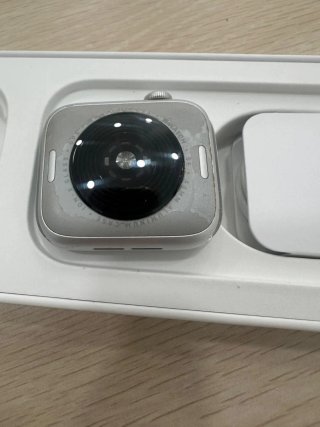 Vendo Apple Watch SE en excelente estado.