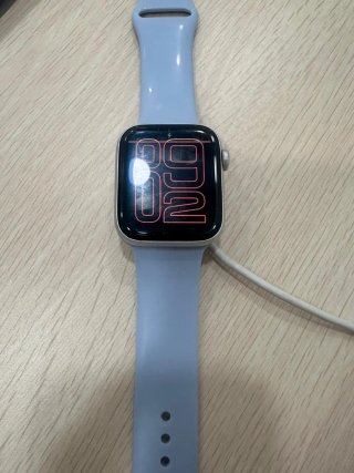 Vendo Apple Watch SE en excelente estado.