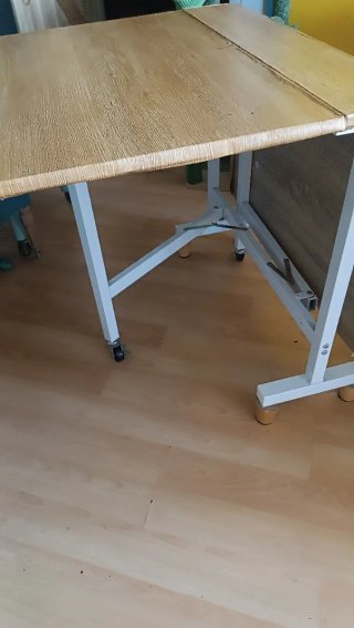 Mesa plegable comedor madera y metal