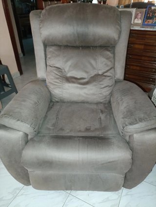 2 Sillones de antelina Gris.