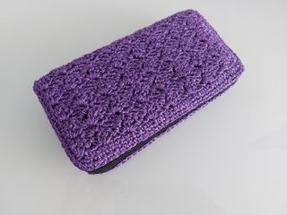 Cartera crochet morada nueva