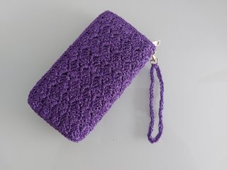 Cartera crochet morada nueva