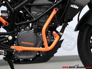 KTM 125 DUKE -APTA B Y A1-
