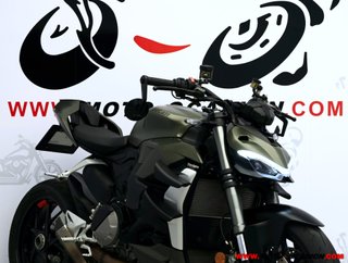 DUCATI STREETFIGHTER V2