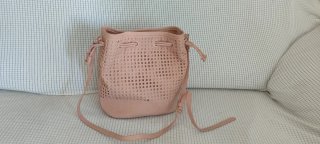 Bolso Jo&Mr.Joe rosa perforado
