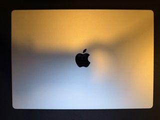 Apple MacBook Pro 16", M4 Pro, 24GB, 1TB, Plata