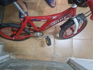 Bicicleta infantil 14 roja