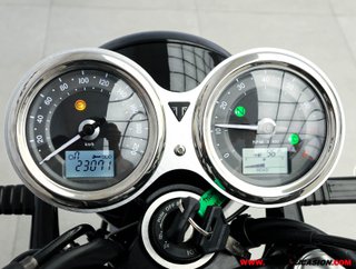 TRIUMPH BONNEVILLE T120 BLACK ¿A2?