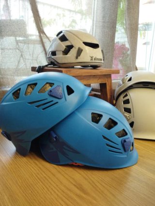 Cascos Escalada Simond 54-61 cm (unidad)