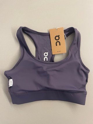 Top deportivo ON morado ajustable