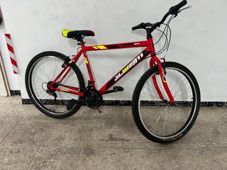 Bicicleta de montaña roja