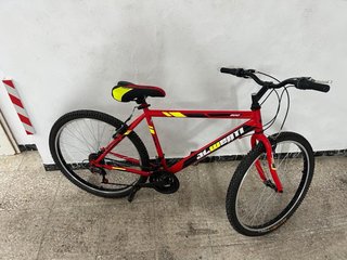 Bicicleta de montaña roja