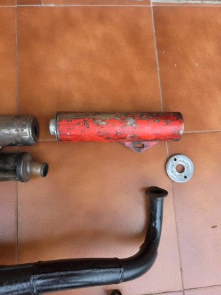 Escapes Yasuni zero y Metrakit Derbi Variant 70