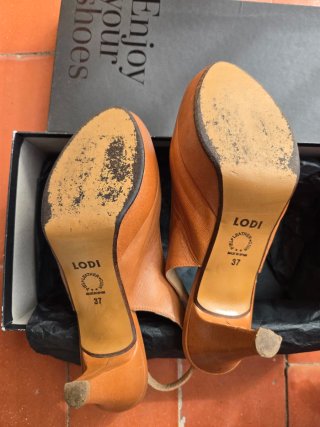 Lodi Peep Toe Camel