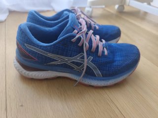Asics Gel-Saiun Talla 42.5 Casi Nuevas