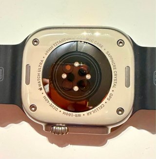 Apple Watch Ultra 3 - Caja Abierta - correa negra