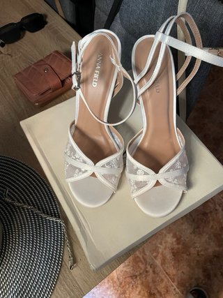 Sandalias de boda Anna Field blancas