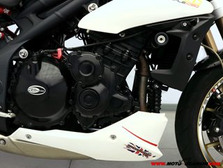 TRIUMPH SPEED TRIPLE 1050
