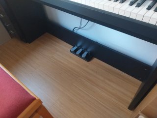 Piano Digital Thomann SP-5600 + soporte + banqueta