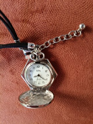Colgante Reloj SPA Hexagonal