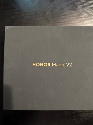 Honor Magic V2