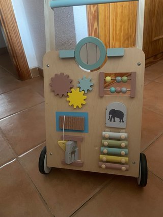 Correpasillos madera Montessori