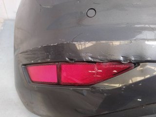 PARAGOLPES TRASERO VOLKSWAGEN TOURAN (5T1) *