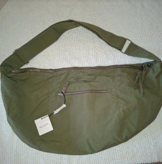 Borsa Alcott stile marsupio verde kaki